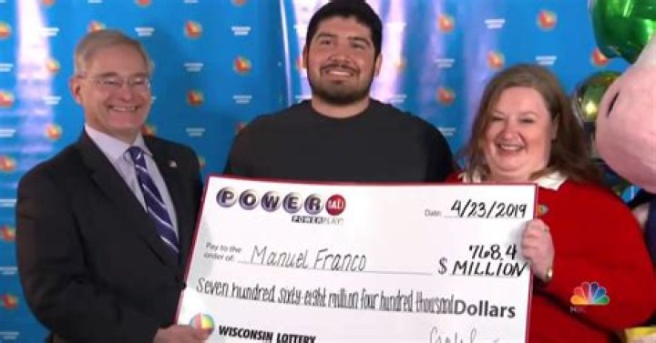 $768 Million Powerball Jackpot Winner Had Less Than $1,000 In His Bank Account Before Winning