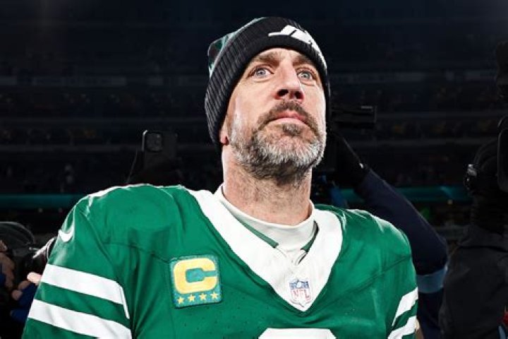 Aaron Rodgers Bio - married, affair, net worth, spouse, salary, career, girlfriend, contract, relationship, NFL, age, height, family