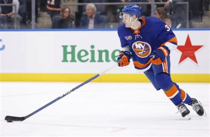 Adam Pelech Biography- NHL player, Salary, Earnings, Net worth, Contract, Stats, Married, Relationship, Affair, Age, Height, Family, Girlfriend