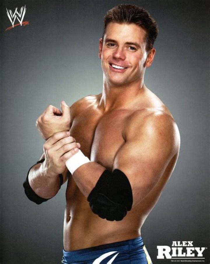 Alex Riley Bio - affair, married, spouse, salary, net worth, bio, career