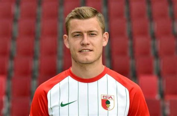 Alfreð Finnbogason Bio-salary, net worth, married, affair, dating, wife, children