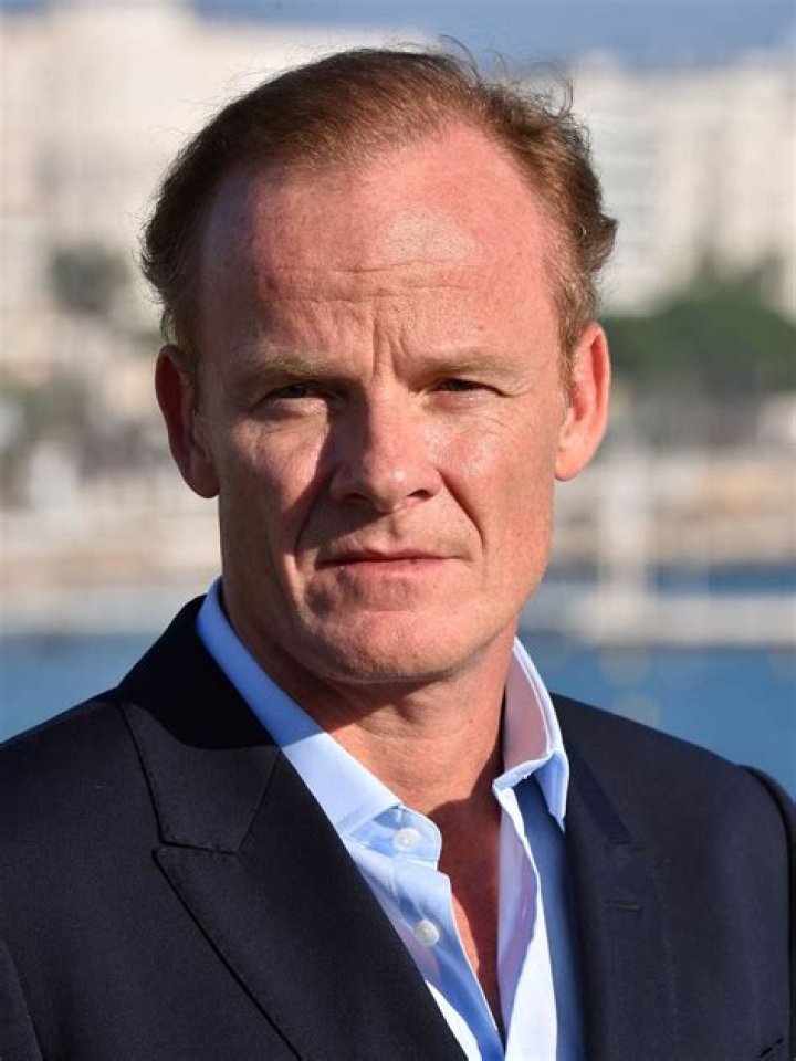 Alistair Petrie Height, Weight, Age, Spouse, Family, Facts, Biography