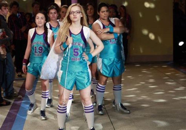 AMANDA MISQUEZ, DOVE CAMERON, JESSICA GARCIA – Celeb Secrets