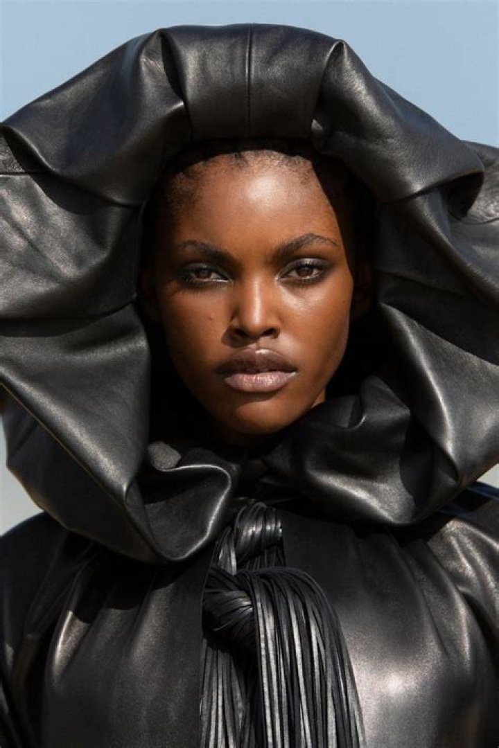 Amilna Estevão Height, Weight, Age, Body Statistics