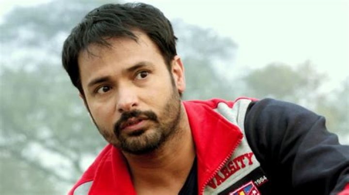 Amrinder Gill Height, Weight, Age, Spouse, Biography, Family, Facts