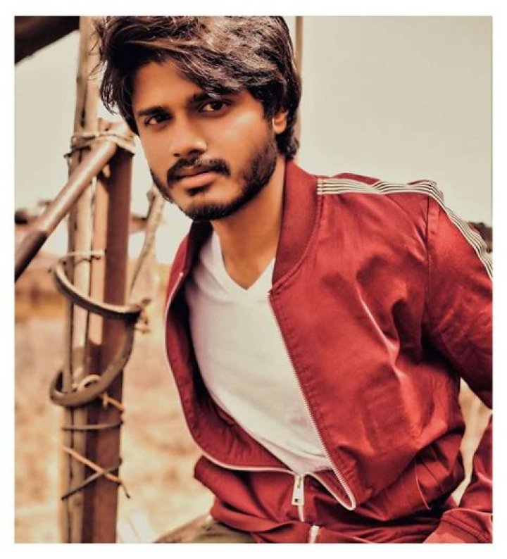 Anand Deverakonda Height, Weight, Age, Girlfriend, Biography, Facts
