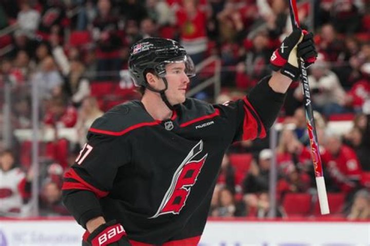 the Carolina Hurricanes Right Wing Andrei Svechnikov bio, salary, net worth, affair, single, Career, Facts
