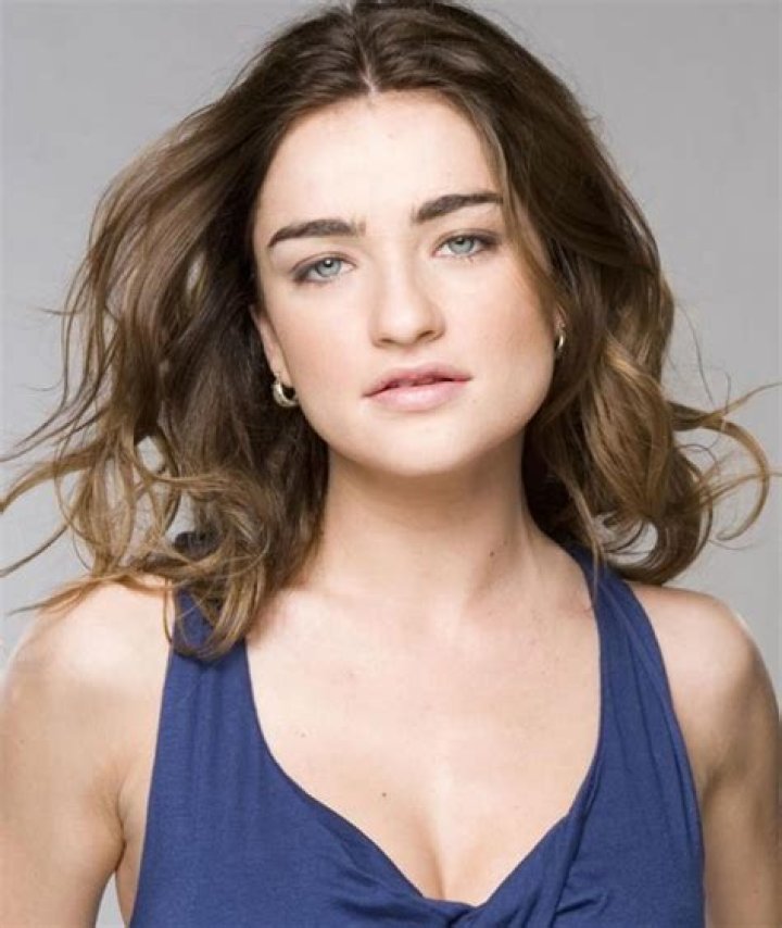 Ania Bukstein Height, Weight, Age, Facts, Spouse, Education, Biography