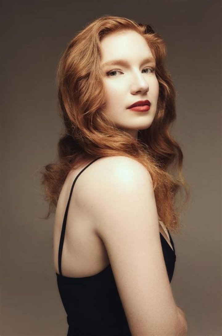 Annalise Basso Height, Weight, Age, Boyfriend, Family, Facts, Biography