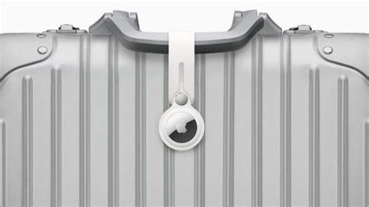 Putting an Apple AirTag in Your Luggage Can Keep It From Getting Lost