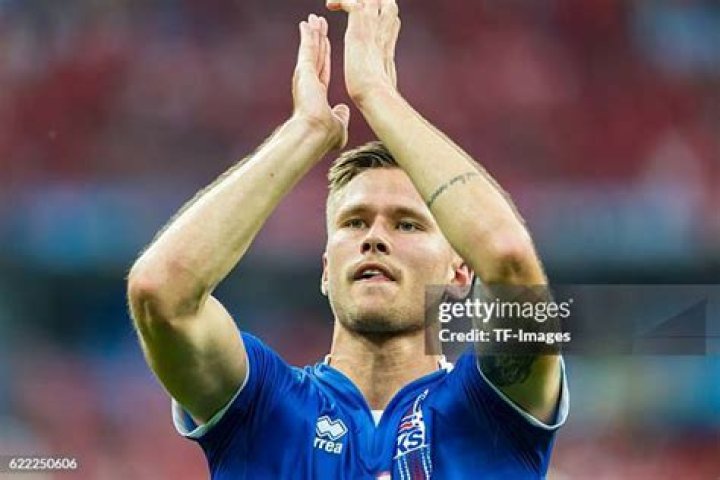 Arnór Ingvi Traustason | Bio-salary, net worth, girlfriend, married, goddaughter