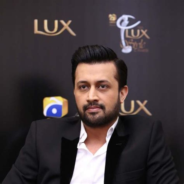 Atif Aslam Height, Weight, Age, Spouse, Family, Facts, Biography