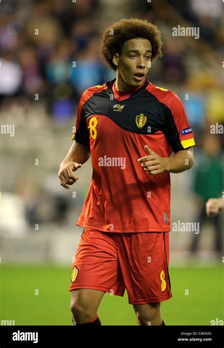 Axel Witsel Enfance Story Plus Untold Biographie Faits