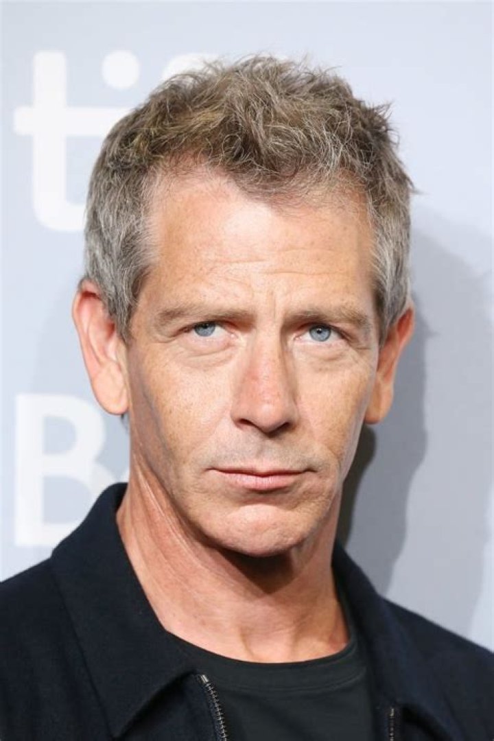 Ben Mendelsohn Height, Weight, Age, Girlfriend, Family, Facts, Biography