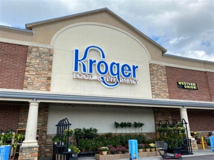 These Are the 2 Best Days to Shop at Kroger, Experts Say