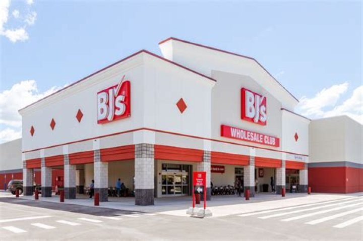 5 Secrets BJ's Wholesale Club Doesn't Want You to Know — Best Life
