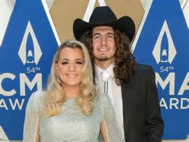 Cade Foehner Height, Weight, Age, Girlfriend, Family, Facts, Biography