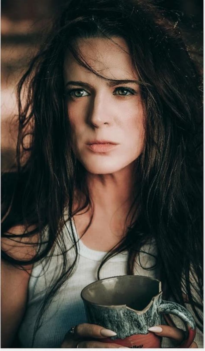 Calico Cooper Height, Weight, Age, Spouse, Family, Facts, Biography