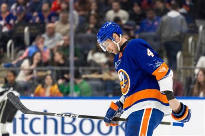 Kraken's Carson Soucy Net Worth, Salary, Contract, Wife, Girlfriend, Trade, Parents, Siblings, Family, Instagram, Scout