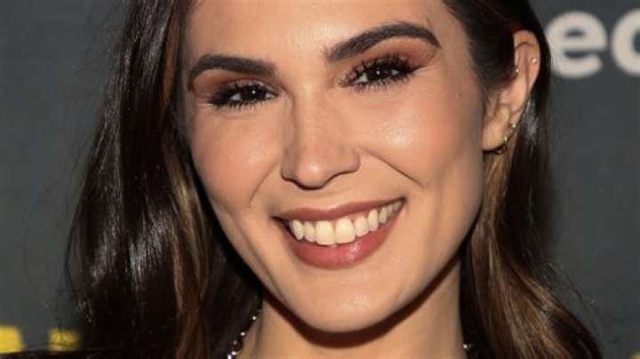 Cathy Kelley WWE Salary and Net worth (Bio, Age, Family, Boyfriend, Height, Stats)