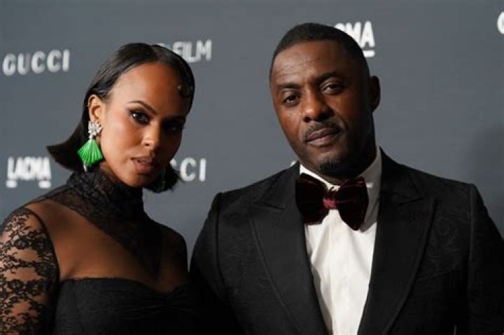 8 Celebrities Who Have "Secret" Spouses