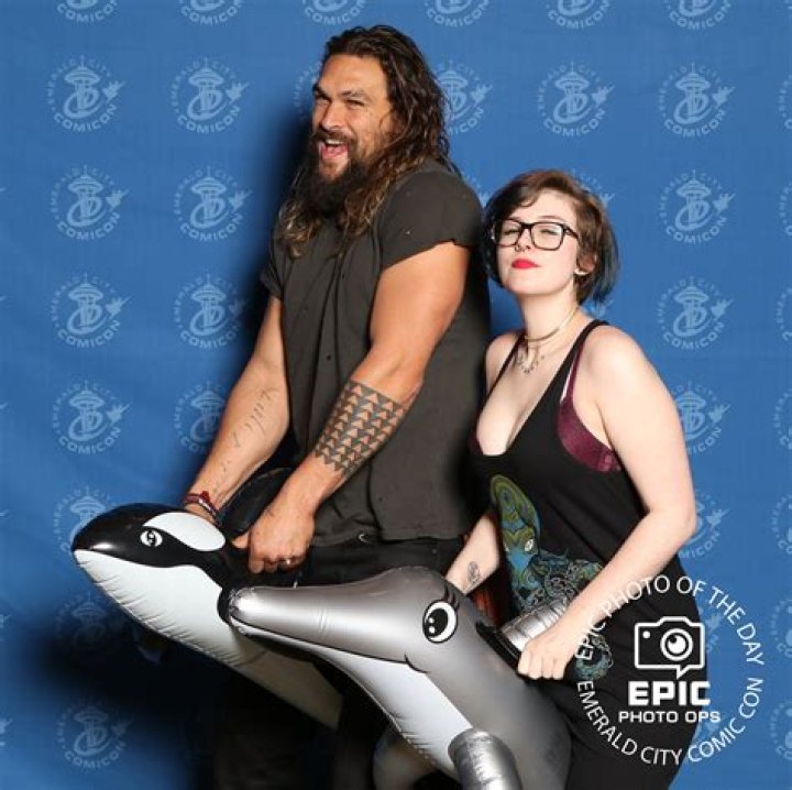 20 Celeb Tricks for Always Looking Amazing in Photos