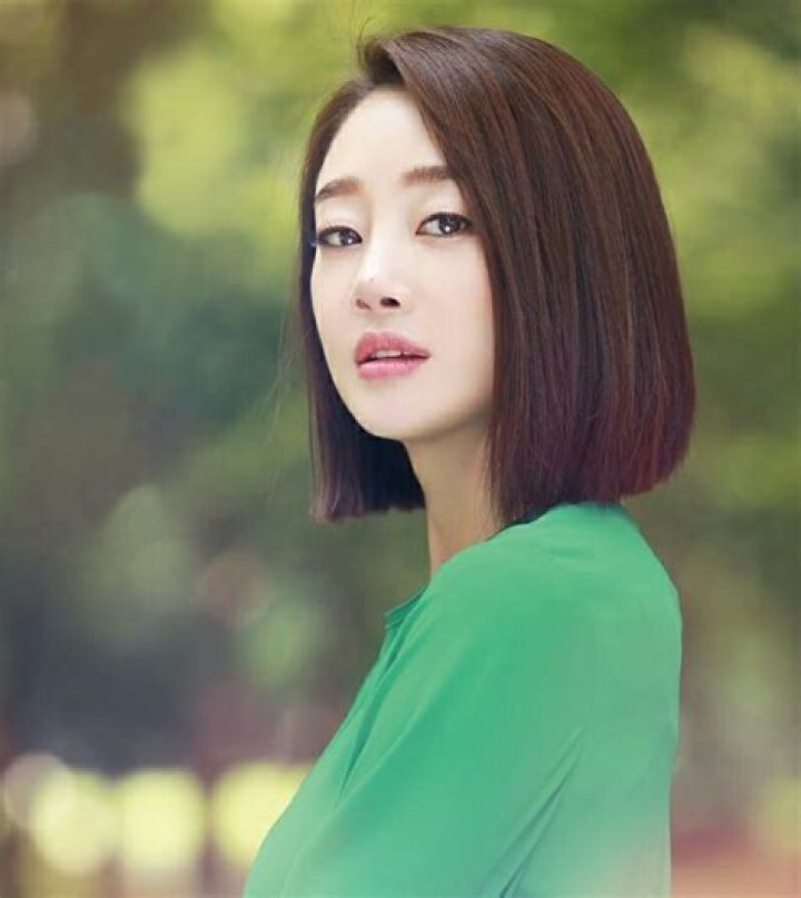 Choi Yeo-jin Height, Weight, Age, Body Statistics