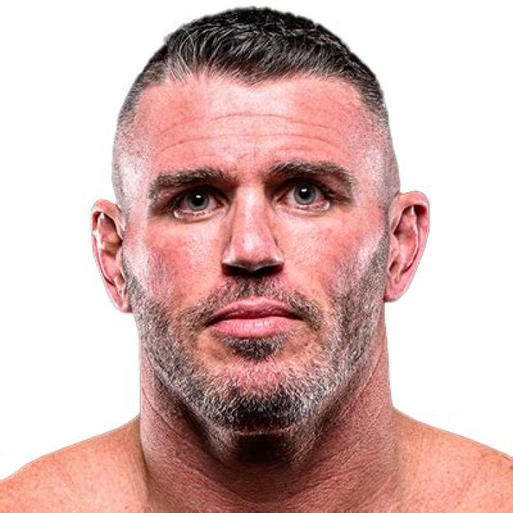 Chris Camozzi Bio-salary, net worth, married, wife, relationship, girlfriend, children