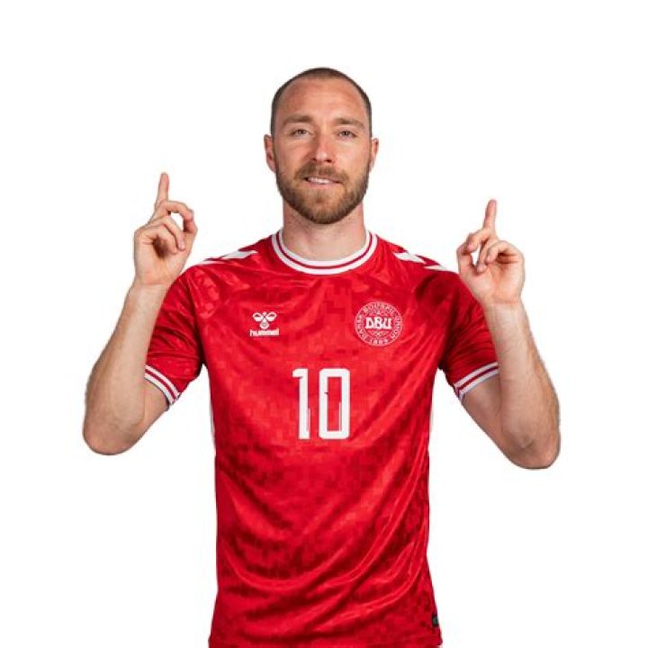 Christian Eriksen has a child with girlfriend, Sabrina Kvist Jensen; His Net worth, Salary, Rumors and Controversy