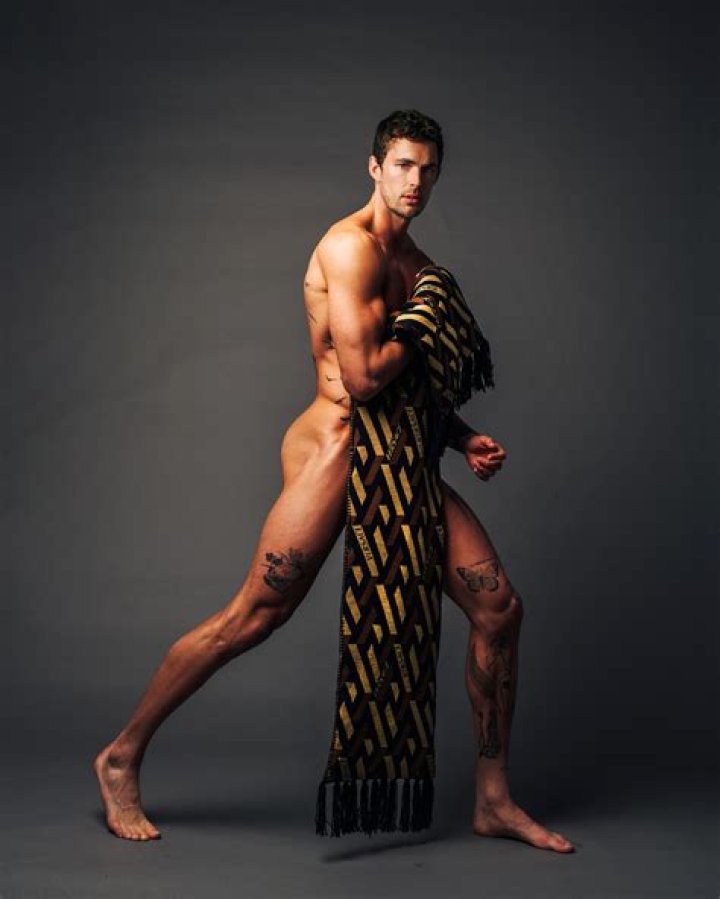 Christian Hogue Height, Weight, Age, Girlfriend, Facts, Biography