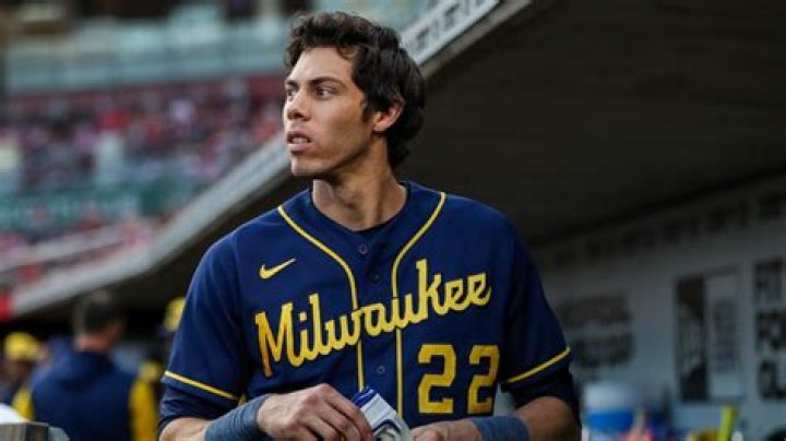 Christian Yelich is a popular MLB player who is married to his sweetheart girlfriend Breanna Bell.