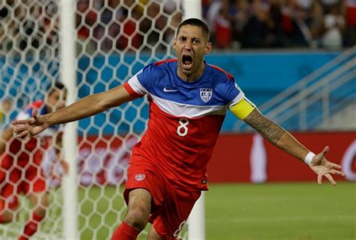 Clint Dempsey Height, Weight, Age, Girlfriend, Family, Facts, Biography