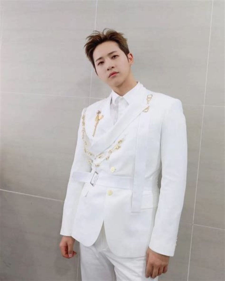 CNU (Singer) Height, Weight, Age, Body Statistics