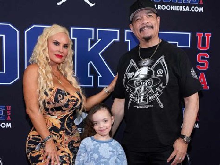 Coco Austin Height, Weight, Age, Boyfriend, Family, Facts, Biography