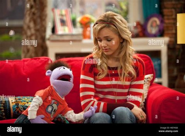 CRASH, OANA GREGORY – Celeb Secrets