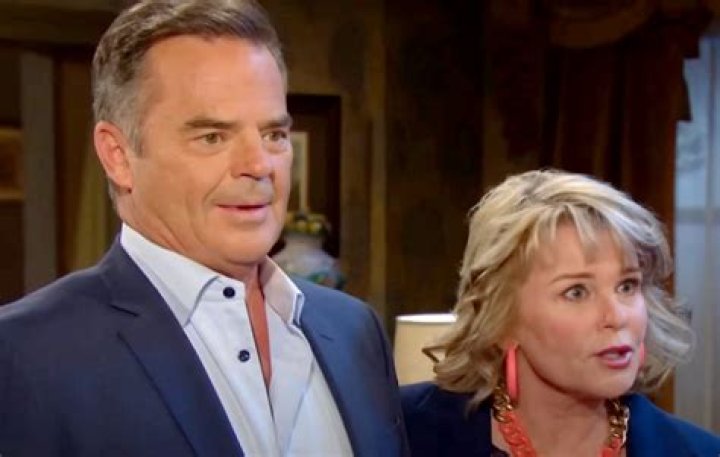 Justin And Bonnie Surprised, Maggie Shocked-Overhears Sarah's Pregnancy Secret?