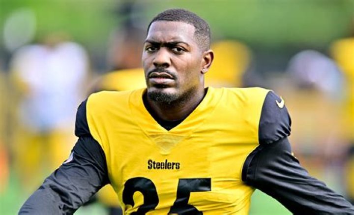 NFL Cornerback Desmond King Biography- Salary, Net worth, Affair, Girlfriend, Family, Stats