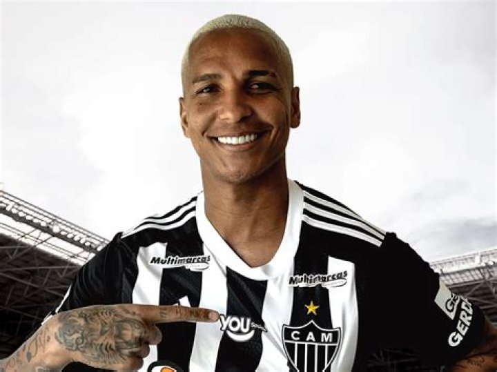 Deyverson Bio, Age, Net Worth, Salary, Market Value, Transfer, Stats, & Dating