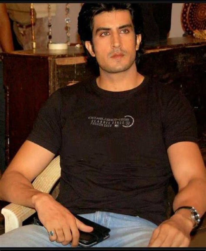 Dinesh Mehta Height, Weight, Age, Body Statistics