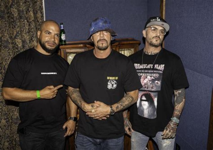 DJ Muggs Height, Weight, Age, Girlfriend, Education, Family, Facts