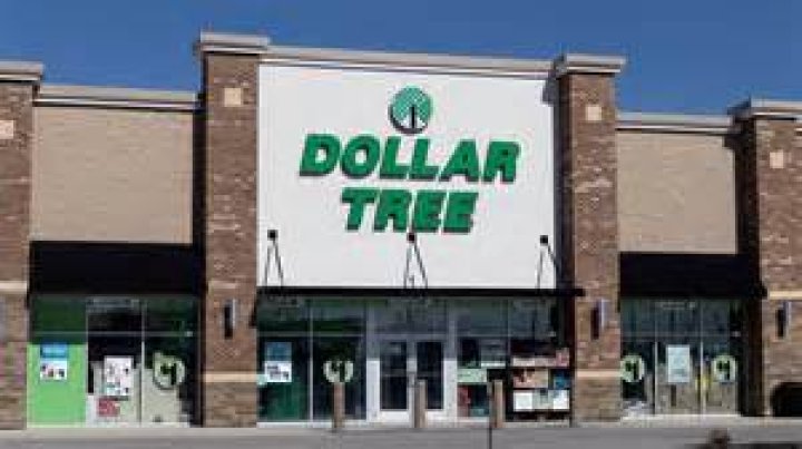 Dollar General Is Luring Shoppers From Dollar Tree With These Major Changes