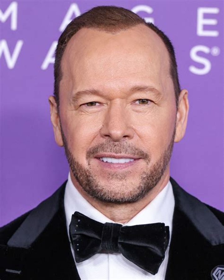 Donnie Wahlberg Height, Weight, Age, Spouse, Children, Facts, Biography