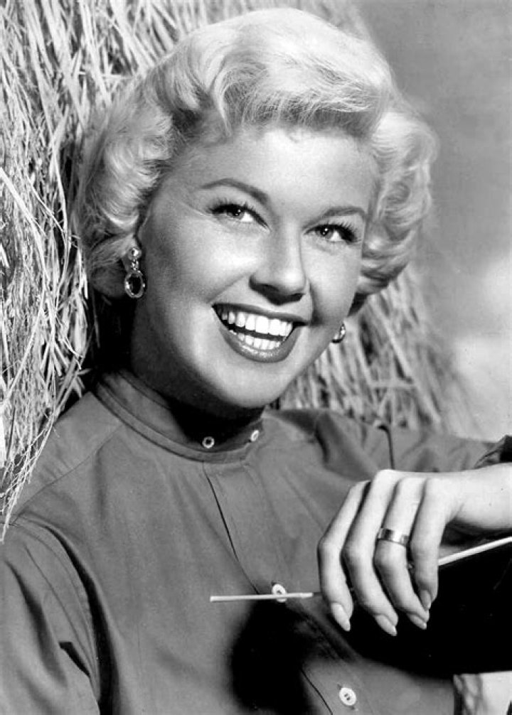 Doris Day Height, Weight, Age, Boyfriend, Family, Facts, Biography