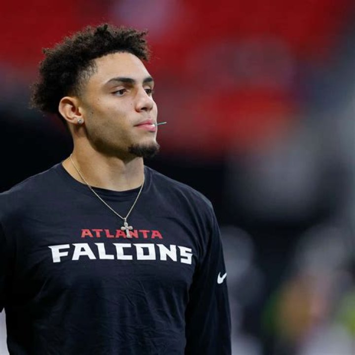 Drake London Bio, Age, Net Worth, College Stats, 2022 NFL Draft, & Girlfriend