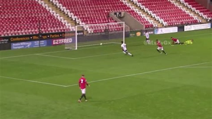 Dundee United's Dylan Levitt Salary, Net Worth, Girlfriend, Instagram, Stats, FIFA 22, Transfers, Parents, Height, Age, Wiki