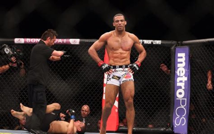 Edson Barboza Bio -