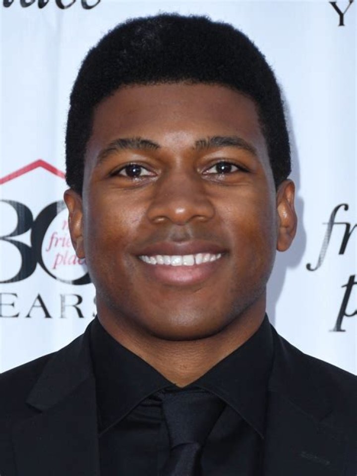 Eli Goree Height, Weight, Age, Girlfriend, Family, Facts, Biography