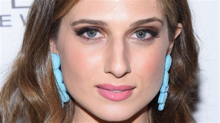 Emily Arlook Height, Weight, Age, Boyfriend, Biography, Family, Facts