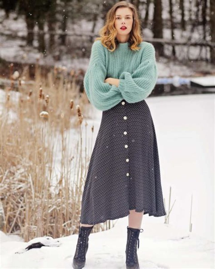 EMMA ISHTA – Celeb Secrets