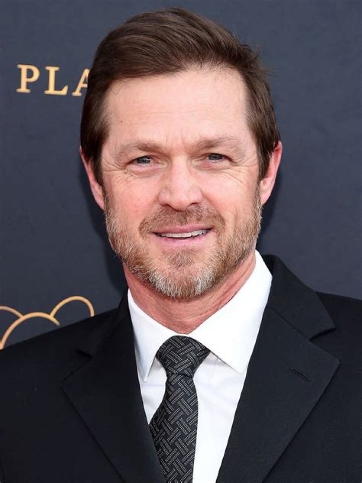 Eric Close Height, Weight, Age, Spouse, Family, Facts, Biography